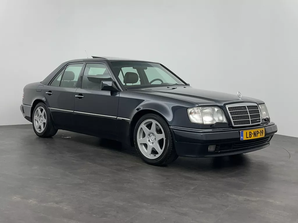 Mercedes E-Klasse 5.0 E500 SEDAN *Limited Edition*origineel NL*